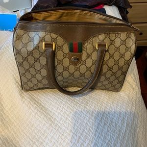 Gucci bucket bag